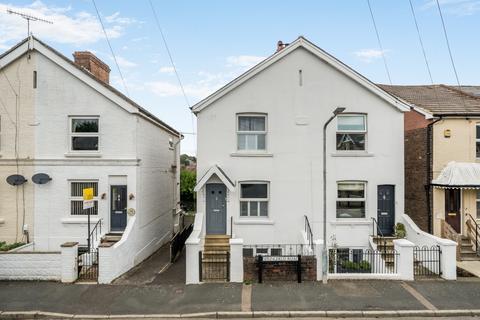 3 bed semi-detached house for rent in Springfield Road Southborough TN4