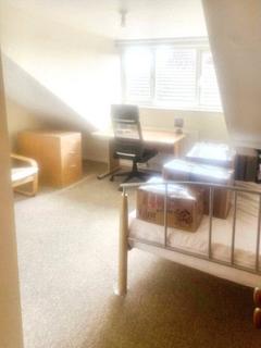 5 bedroom flat to rent, Brookvale Road, Hampshire SO17