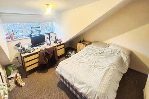 5 bedroom flat to rent, Brookvale Road, Hampshire SO17