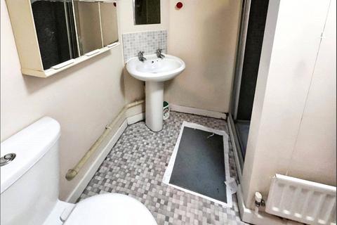 5 bedroom flat to rent, Brookvale Road, Hampshire SO17