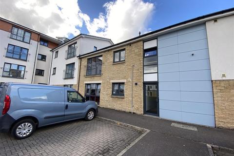 2 bed flat/apartment for rent in Monart Road, Perth