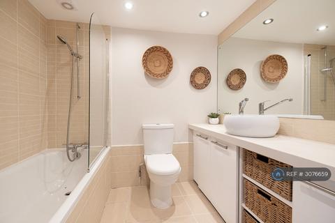2 bedroom flat to rent, Monmouth Road, London, W2