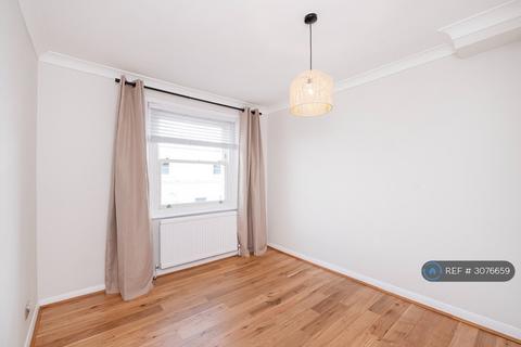 2 bedroom flat to rent, Monmouth Road, London, W2