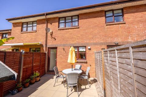 2 bedroom house to rent, Waldren Close, Poole