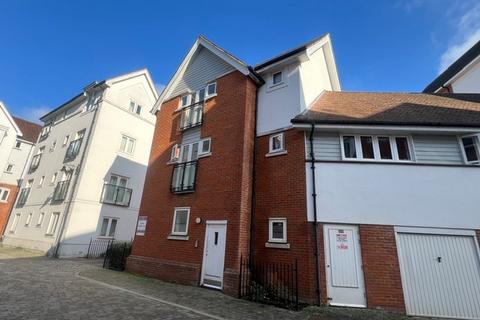 2 bed flat/apartment for rent in Back Lane, CANTERBURY, CT1