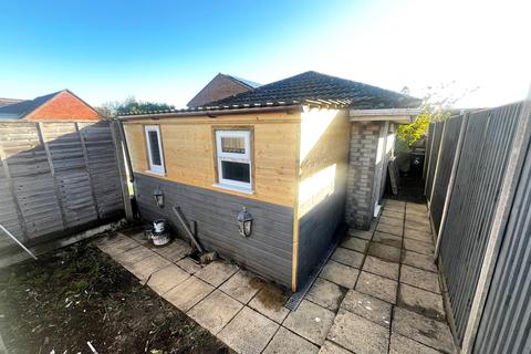 1 bedroom bungalow to rent, Poole, BH12