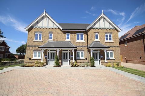 2 bedroom terraced house for sale, De Havilland Place, White Waltham, Maidenhead