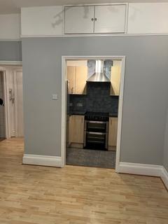 flat/apartment for rent in Warwick Park, Tunbridge Wells, Kent