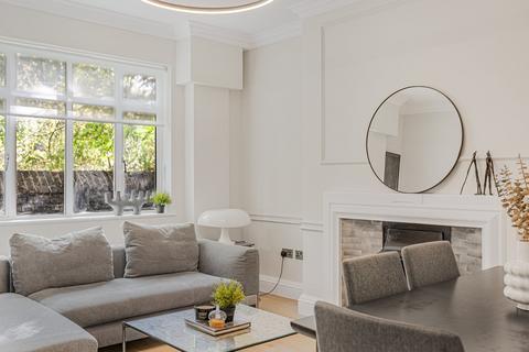 2 bedroom maisonette to rent, Connaught Street, London, W2