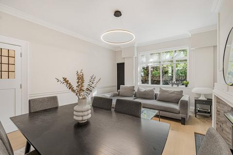 2 bedroom maisonette to rent, Connaught Street, London, W2