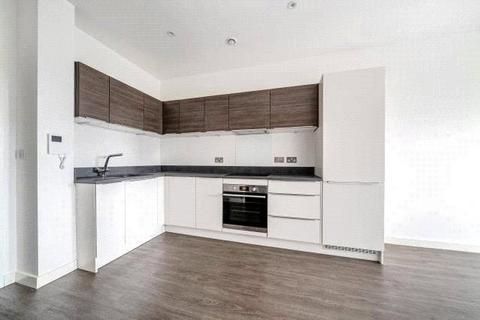2 bed flat/apartment for rent in Millennium Way, Bracknell, RG12