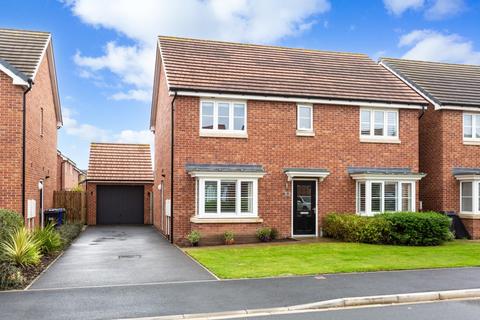 5 bedroom detached house for sale, Gatekeeper Drive, Sherburn In Elmet, Leeds
