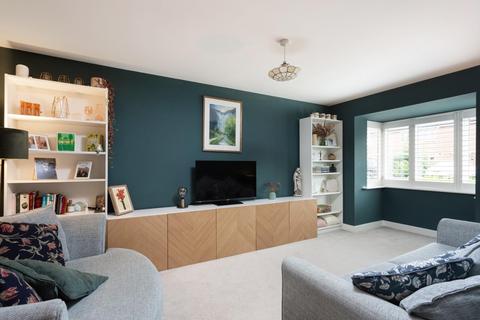 5 bedroom detached house for sale, Gatekeeper Drive, Sherburn In Elmet, Leeds