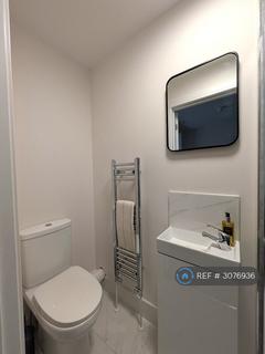 1 bedroom in a house share to rent, Phyldon Road, Poole, BH12