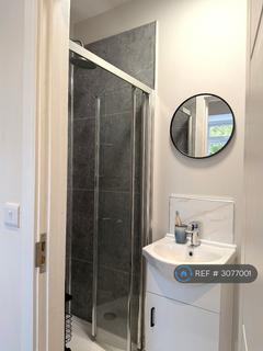 1 bedroom in a house share to rent, Herbert Avenue, Poole, BH12