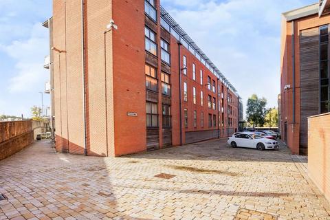 2 bed property for rent in Navigation Walk, WAKEFIELD, WF1