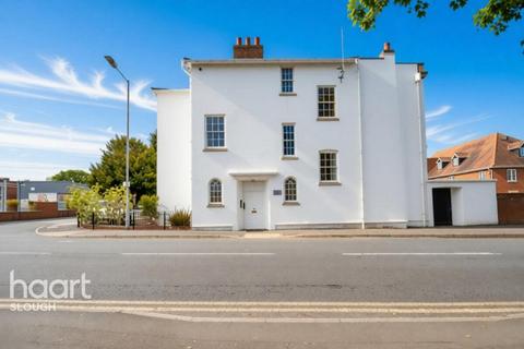2 bedroom flat for sale, Upton Court Road, Slough