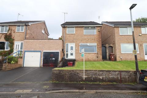 3 bed detached house for rent in Petrel Close, Blackburn, BB1
