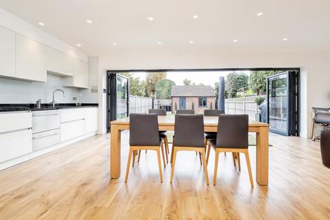 5 bedroom semi-detached house for sale, Keswick Avenue, HORNCHURCH, Essex, RM11