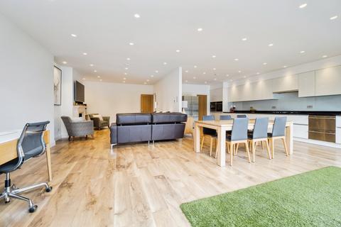 5 bedroom semi-detached house for sale, Keswick Avenue, HORNCHURCH, Essex, RM11