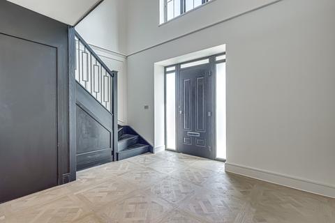 5 bedroom detached house for sale, Benfleet SS7