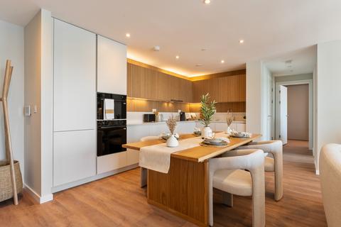 3 bedroom apartment to rent, The Waterfront, Twin Sails Bridge Approach BH15
