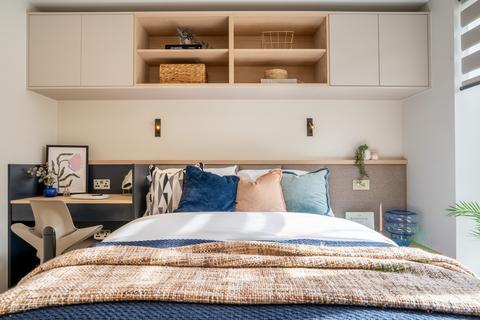 Studio to rent, The Apiary, 1a The Mall W5