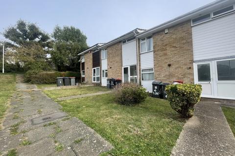 3 bed terraced house for rent in Sundridge Close, Kent CT2