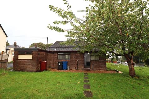 2 bed bungalow for rent in Whalley Old Road, Blackburn, BB1