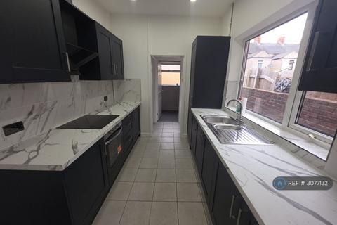 3 bed terraced house for rent in Liscombe Street, Newport, NP19