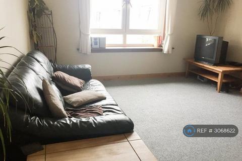 2 bedroom flat to rent, Froghall Terrace, Aberdeen, AB24