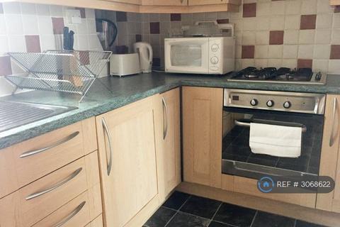 2 bedroom flat to rent, Froghall Terrace, Aberdeen, AB24