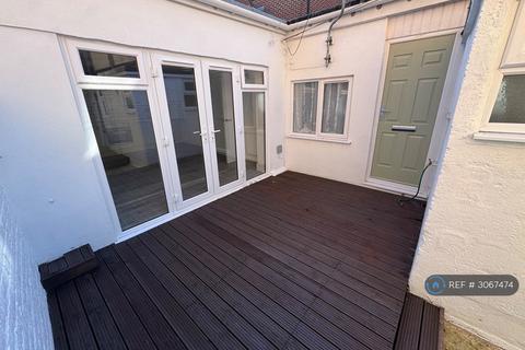 2 bed bungalow for rent in Agra Place, Dorchester, DT1