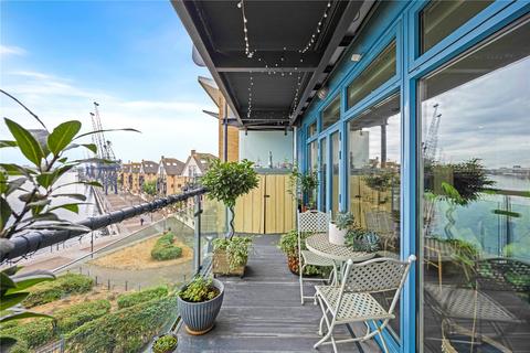 2 bedroom flat to rent, Western Beach Apartments, 36 Hanover Avenue, Royal Victoria Dock, E16