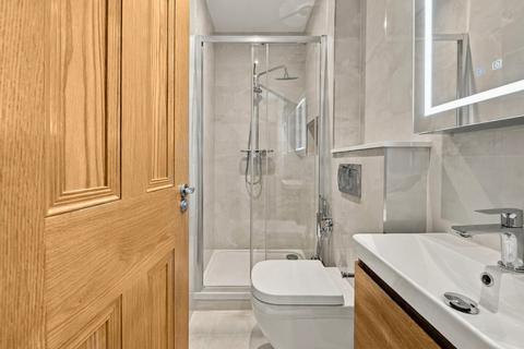 Studio to rent, Arvon Court, 3 Titchborne Row, W2