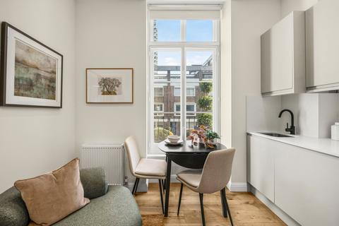Studio to rent, Arvon Court, 3 Titchborne Row, W2