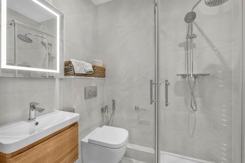Studio to rent, Arvon Court, 3 Titchborne Row, W2
