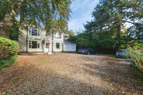 2 bedroom flat for sale, Grosvenor Place, Exeter, Devon, EX1