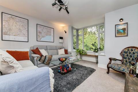 2 bedroom flat for sale, Grosvenor Place, Exeter, Devon, EX1
