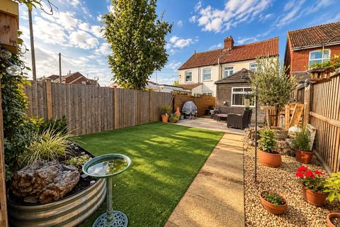 2 bedroom semi-detached house for sale, Station Road, Westbury