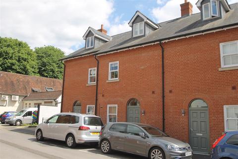 3 bed terraced house for rent in Salt Lane, Salisbury SP1