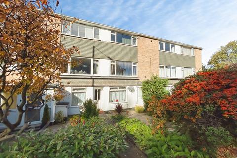 2 bed property for rent in Lansdowne Road Tunbridge Wells TN1