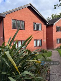 1 bed flat/apartment for rent in Minley Road, Fleet, GU51