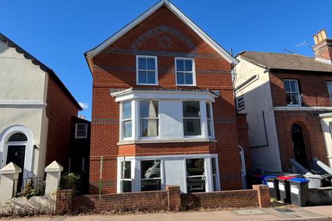 3 bed detached house for rent in Nunnery Fields, Canterbury, Kent, CT1