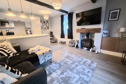 2 bed terraced house for rent in Shay Lane, Halifax, HX2