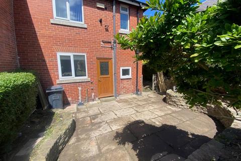 3 bed semi-detached house for rent in Moor End Lane, Dewsbury