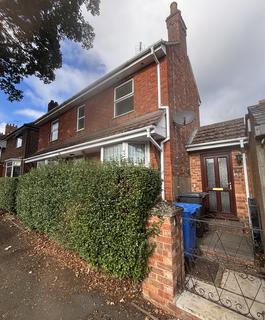 2 bed flat/apartment for rent in St Peters Avenue, Kettering NN16