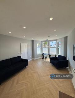 1 bed flat/apartment for rent in Victor Drive, Leigh-On-Sea, SS9