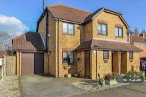 2 bed semi-detached house for rent in Shillingstone, Southend On Sea, SS3