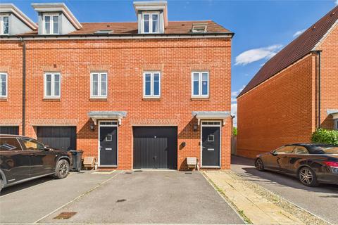 3 bed terraced house for rent in Bremner Way, Wokingham, Berkshire, RG40